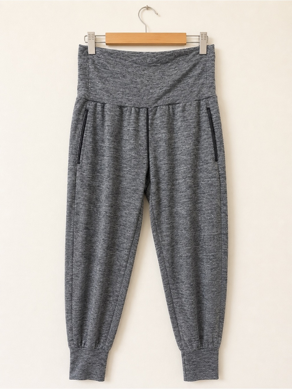 Aerie Women's Gray Heather Jogger Sweatpants Size Small Cuffed